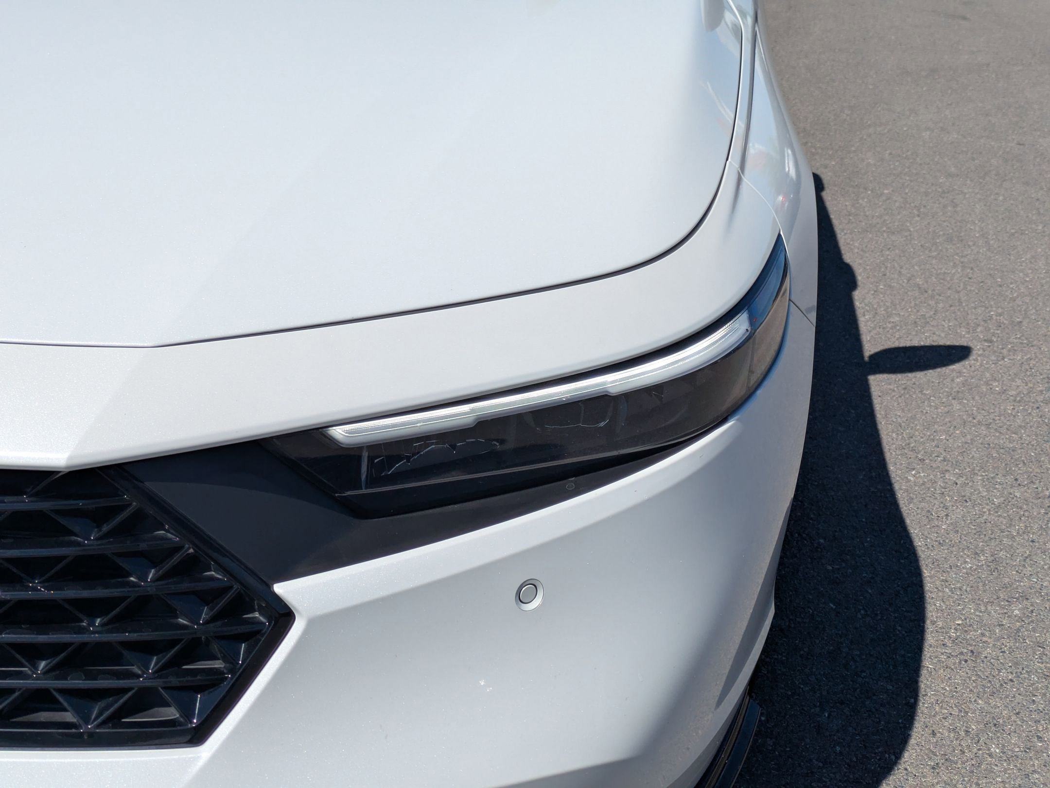 Used 2023 White Honda Touring image 10