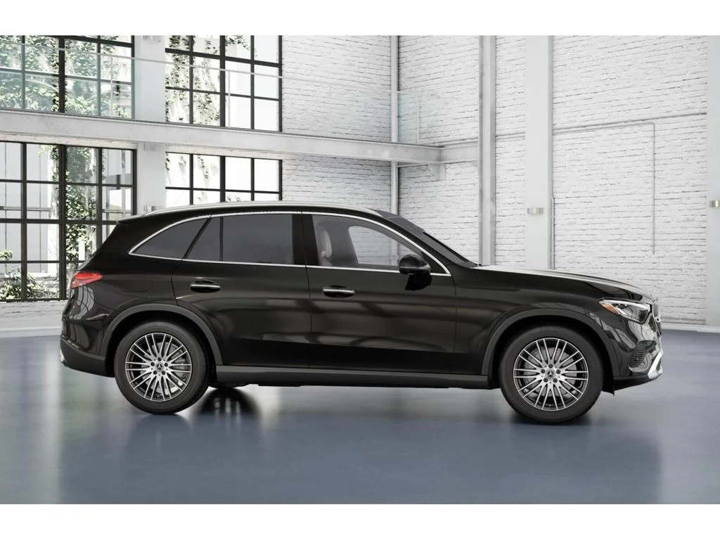 New 2026 Black Mercedes-Benz GLC 300 image 15