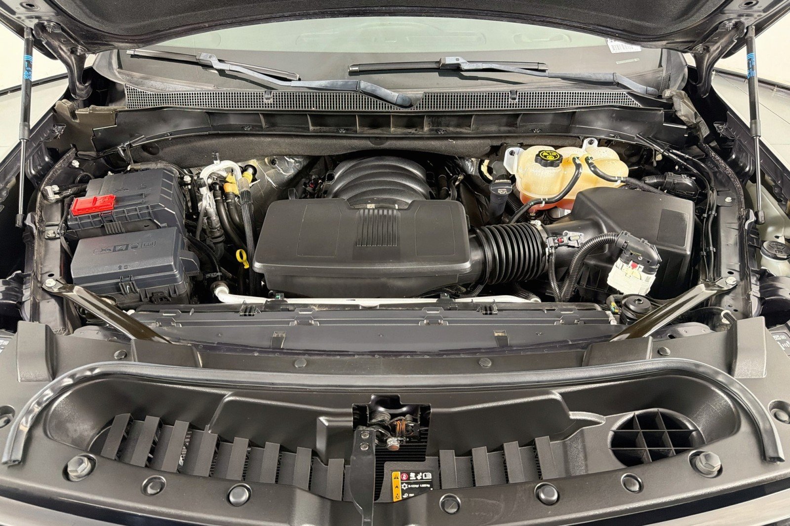 Used 2023 Dark Ash Metallic Chevrolet Z71 image 12