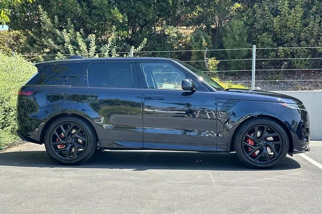 New 2026 Constellation Blue Ultra Metallic Gloss Land Rover Dynamic SE image 6