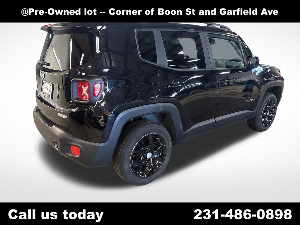 Used 2017 Black Jeep Latitude image 5
