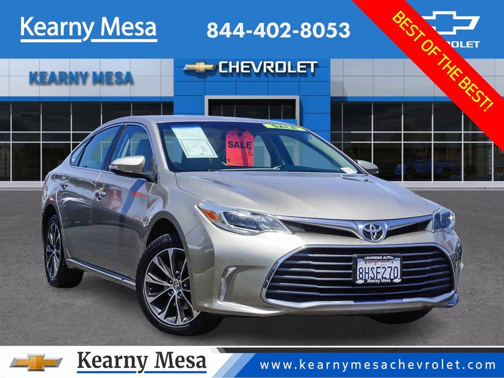2016 Toyota Avalon XLE's photo