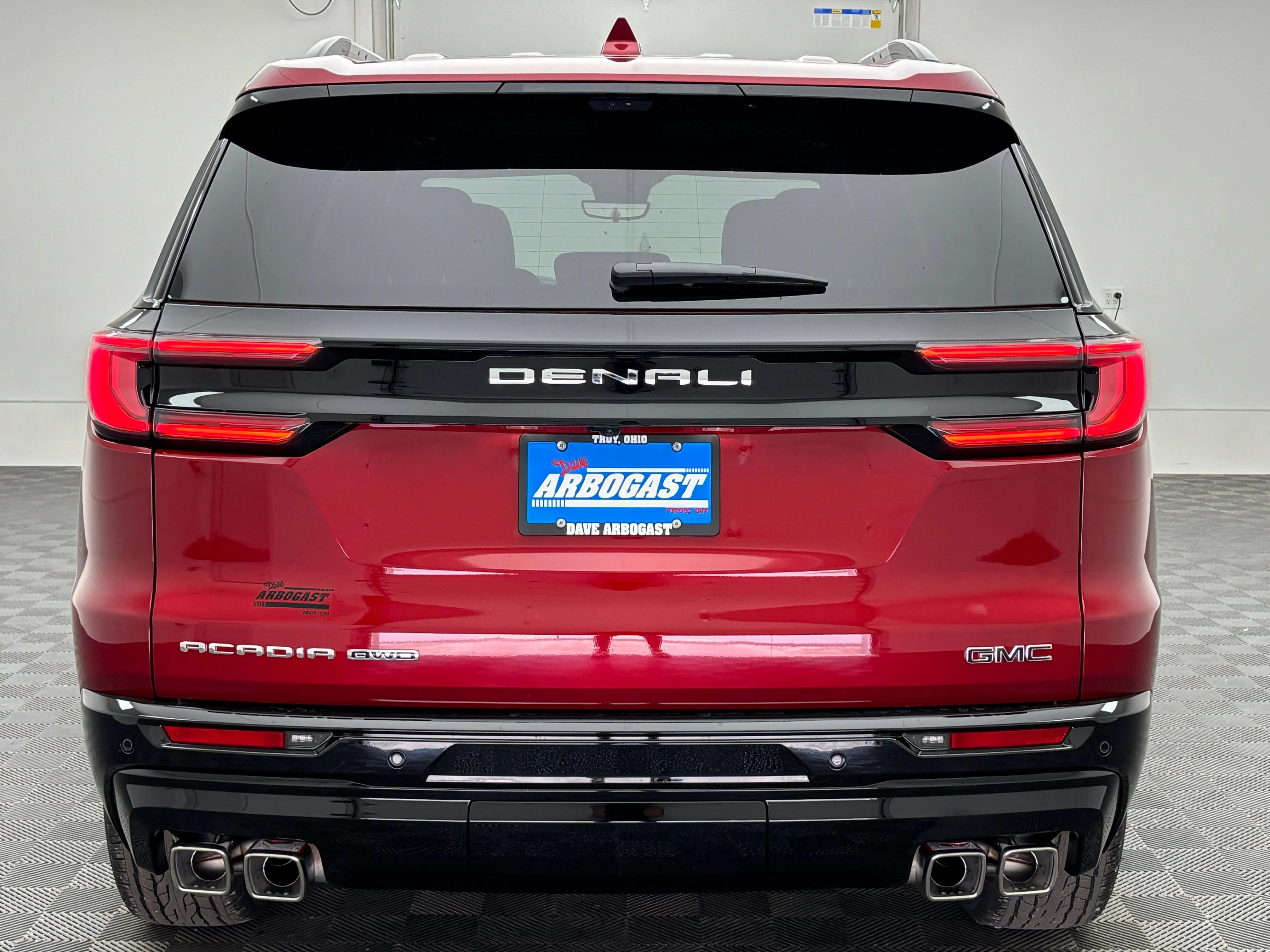 2026 GMC Acadia Denali Ultimate - Photo 11