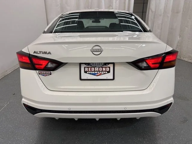 2025 Nissan Altima SV - Photo 7