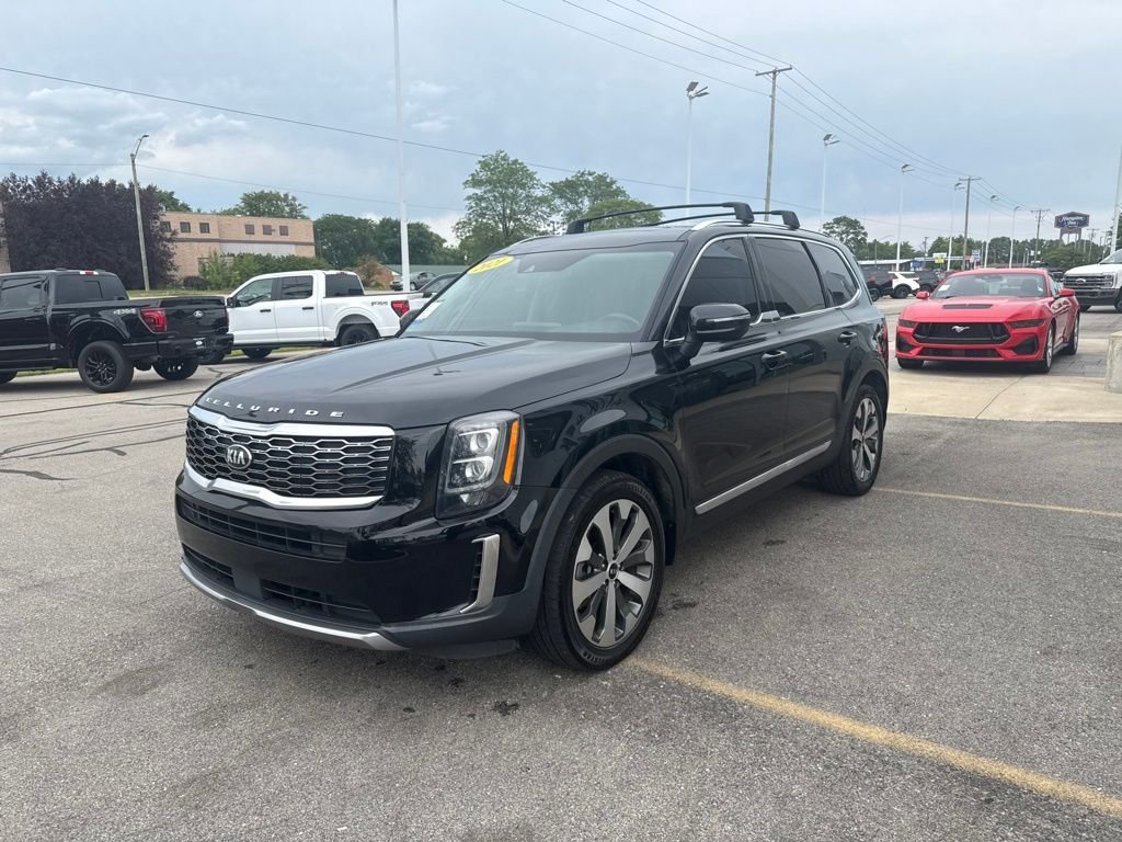 Used 2021 Ebony Black Kia EX image 36