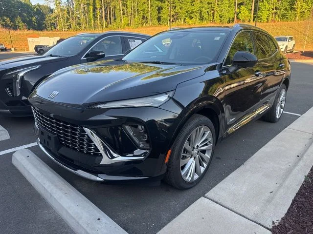 Used 2025 Black Buick Avenir image 2