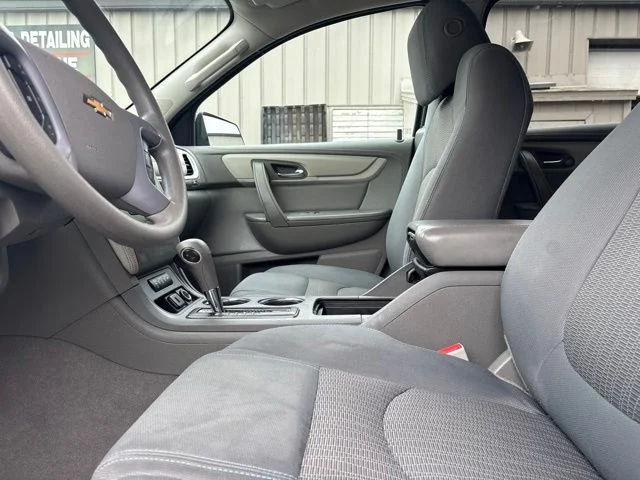 Used 2017 Silver Chevrolet LS image 12