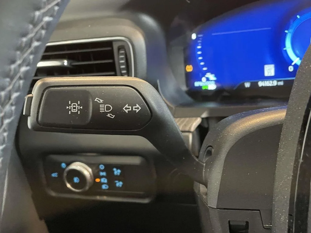 Used 2021 Silver Metallic Ford Platinum image 40