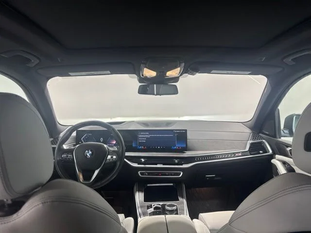 Used 2024 Gray BMW xDrive40i image 20