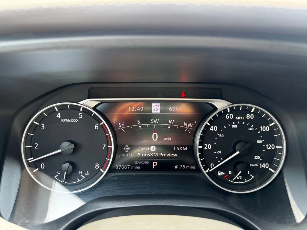 Used 2023 White Nissan SL image 17