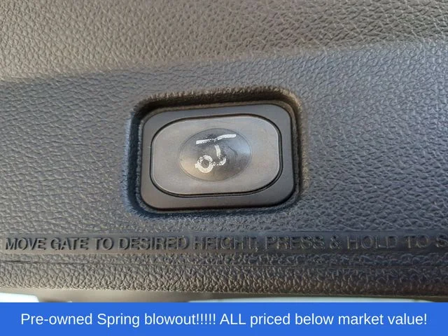Used 2017 White Ford XLT image 41