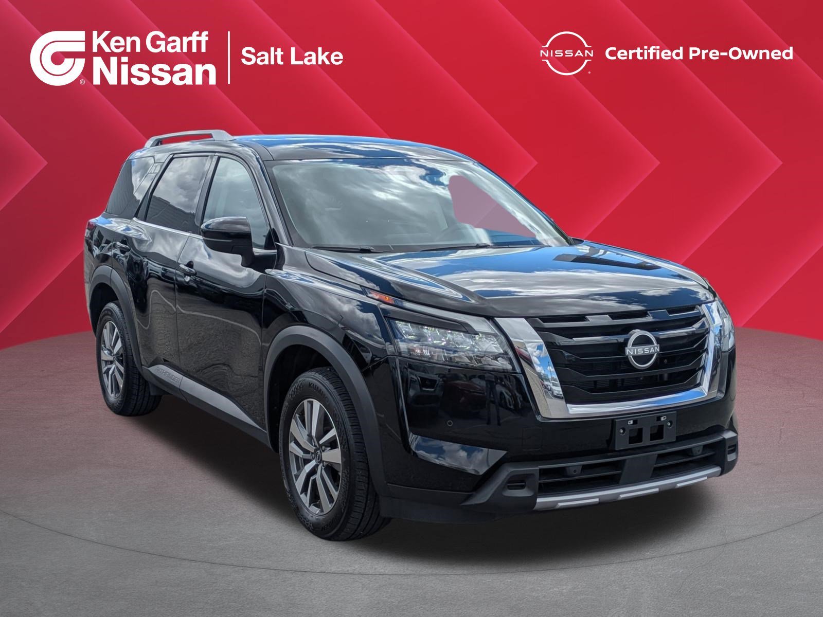 2025 Nissan Pathfinder SL 4WD's photo
