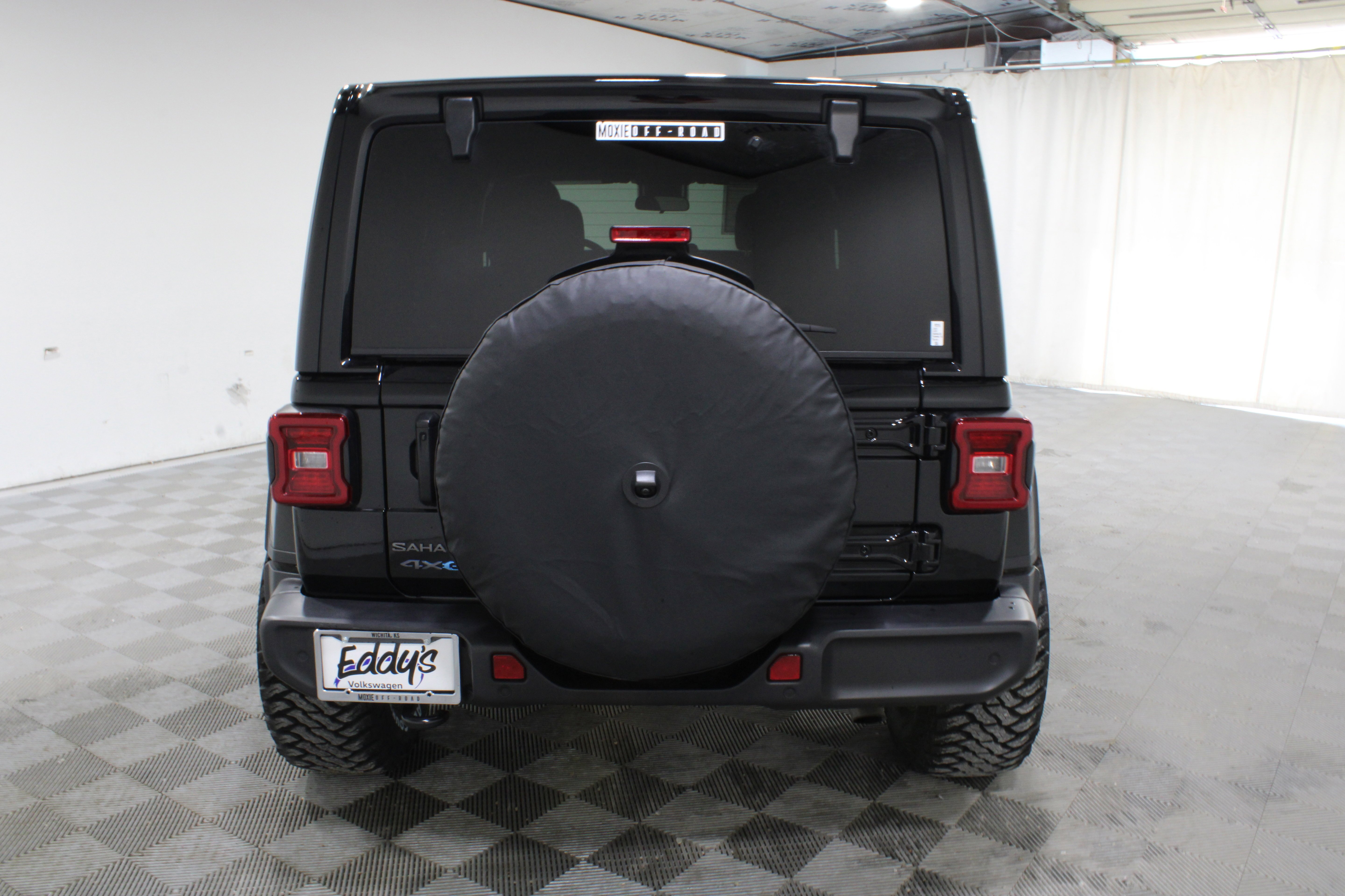 Used 2025 Black Clearcoat Jeep Sahara image 30