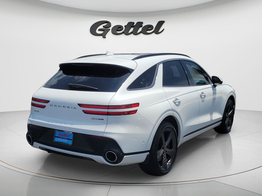 Used 2025 White Genesis 3.5T Sport image 5