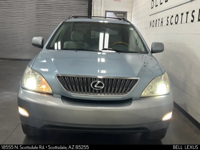 Used 2005 Blue Lexus 330 image 5