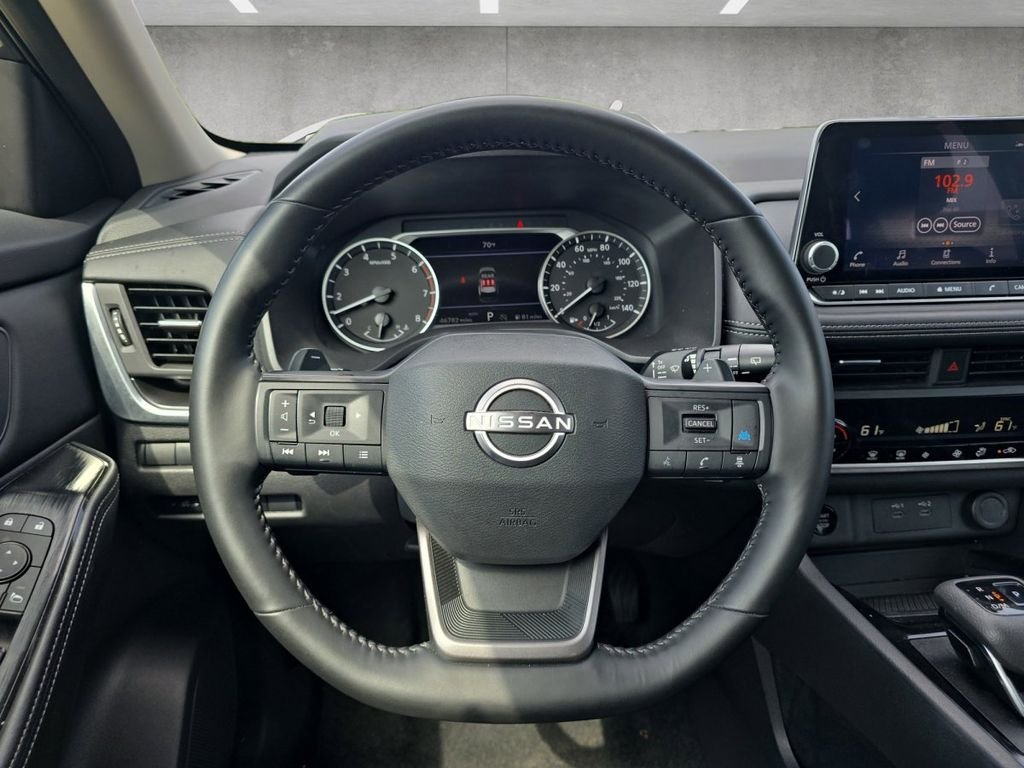 Used 2025 Gray Nissan SV image 21