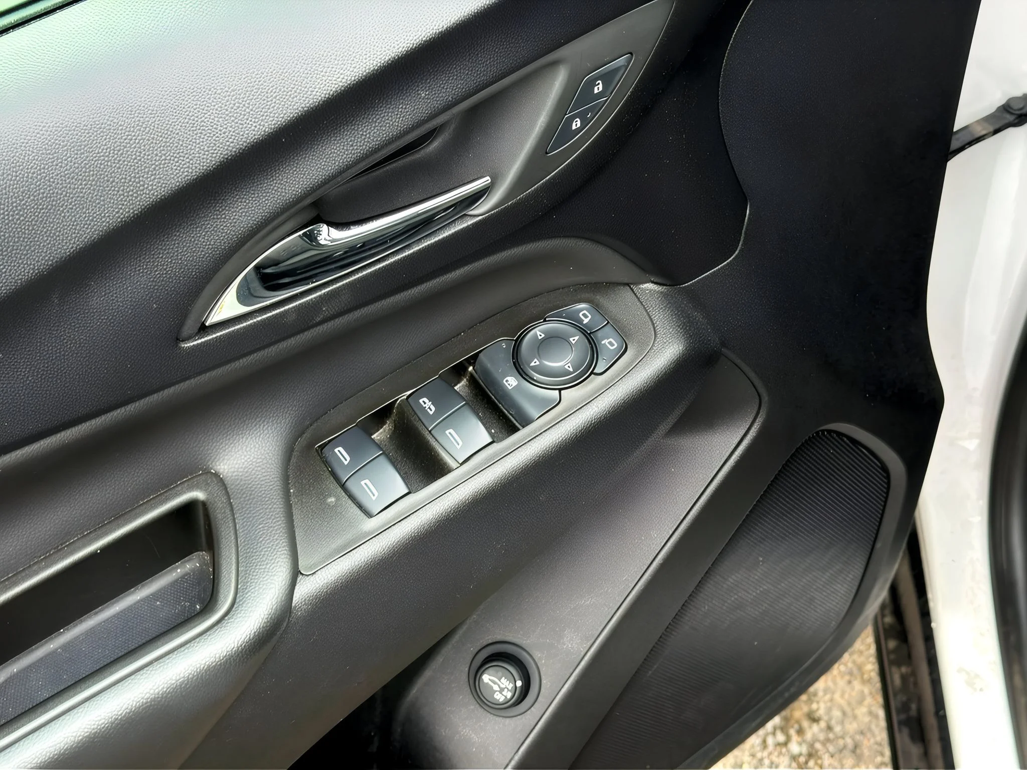 2024 Chevrolet Equinox LT - Photo 13
