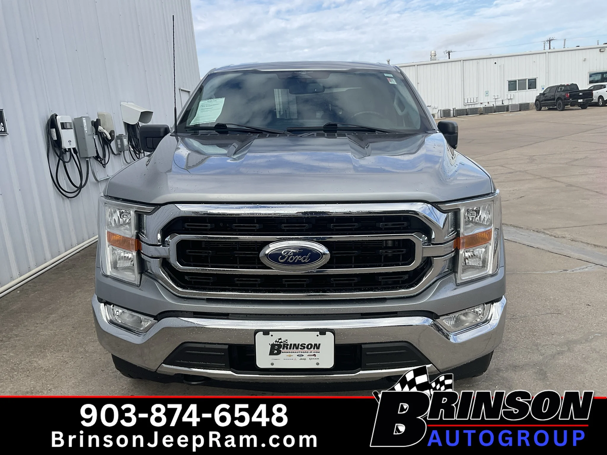 Used 2023 Iconic Silver Metallic Ford XLT image 2