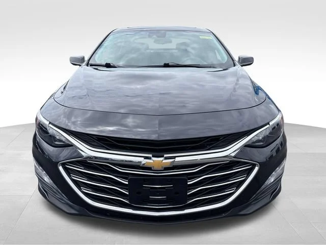 Used 2023 Dark Ash Metallic Chevrolet LT image 9