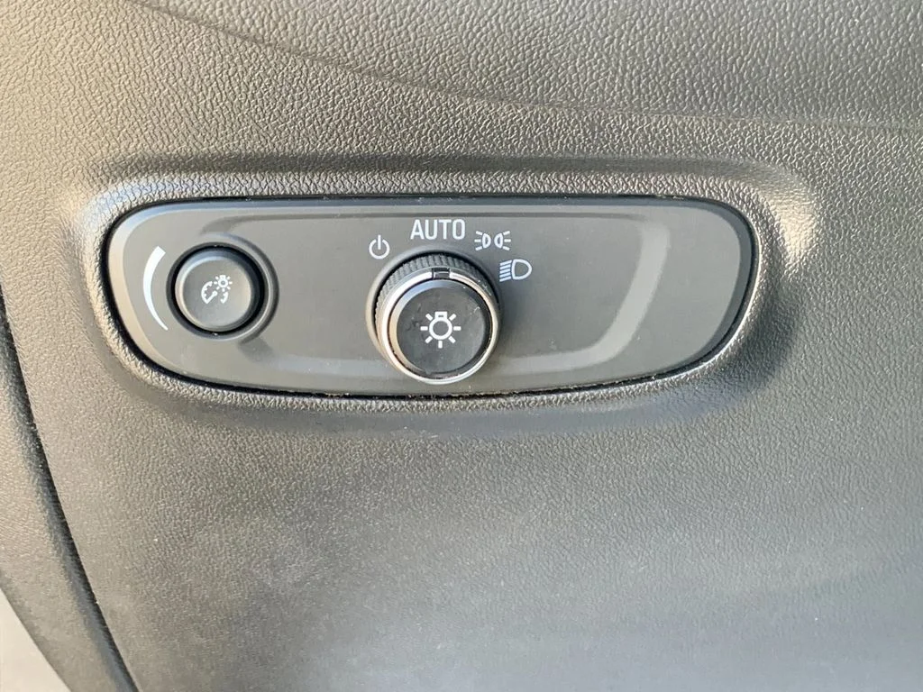Used 2020 Blue Chevrolet LT image 30