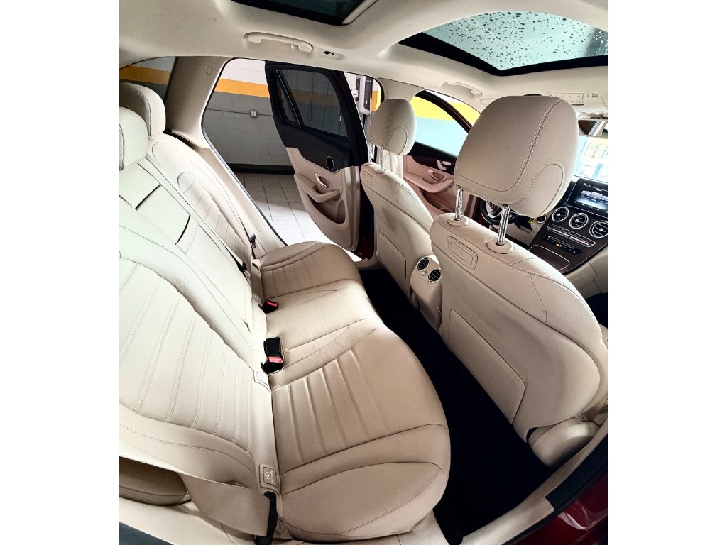 Used 2019 designo Cardinal Red Metallic Mercedes-Benz 300 image 17