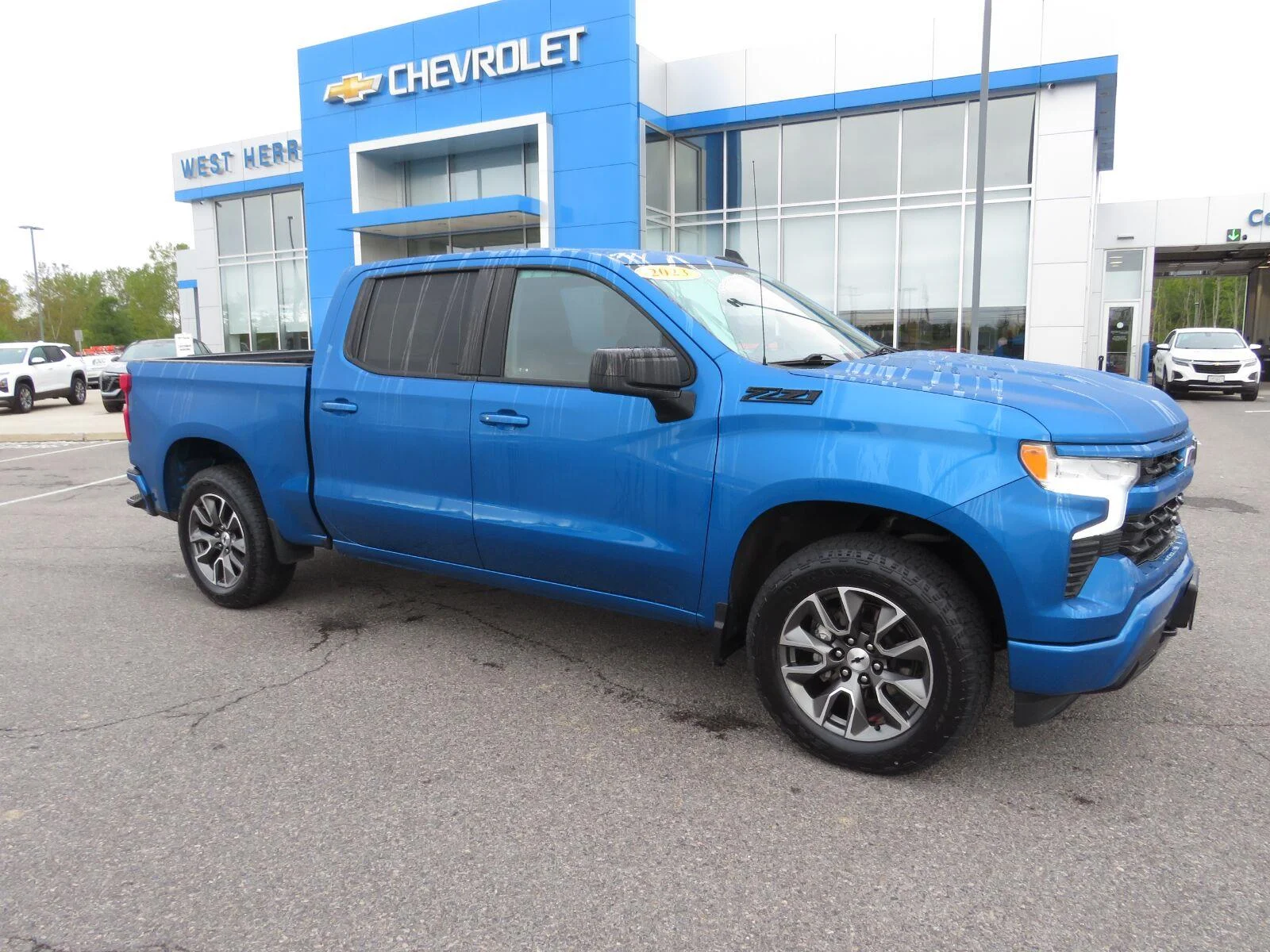 Used 2023 GLACIER BLUE METALLIC Chevrolet RST image 6