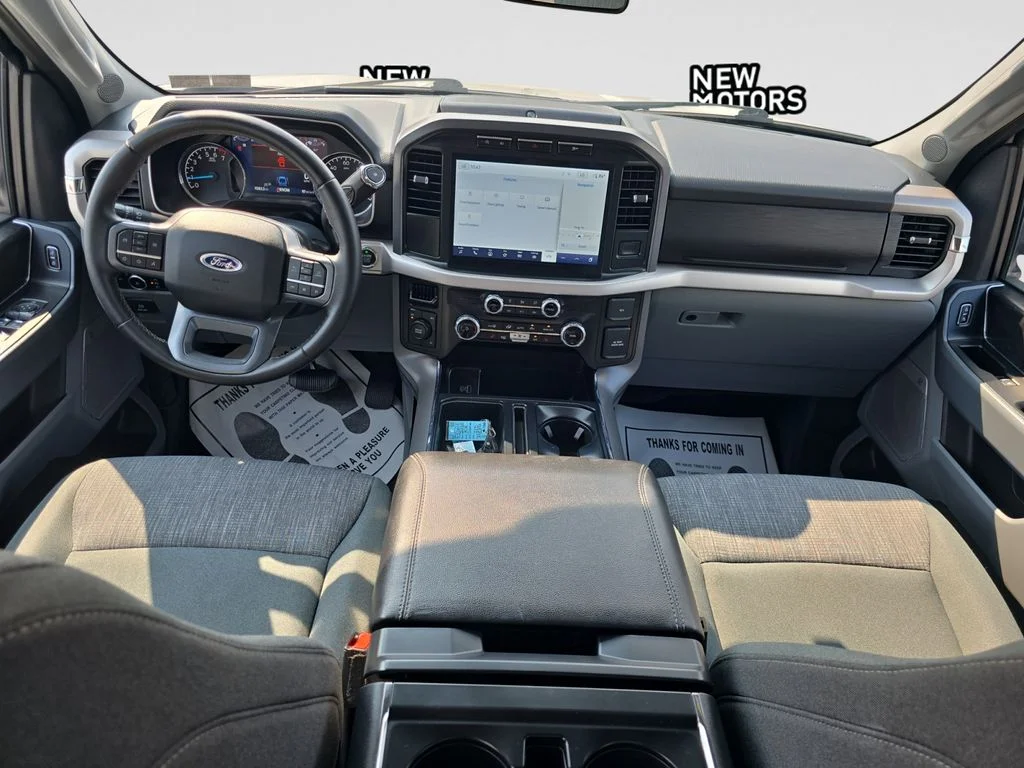 Used 2023 Oxford White Ford XLT image 8
