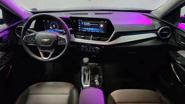 2024 Chevrolet Trax LT - Photo 17