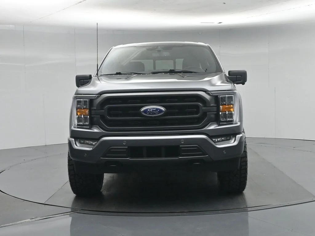 Used 2023 Gray Ford XLT image 27