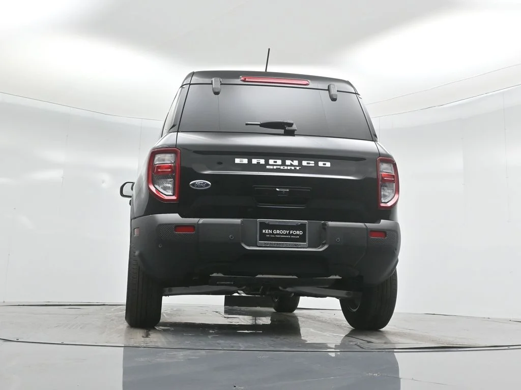 New 2025 Black Ford Big Bend image 45