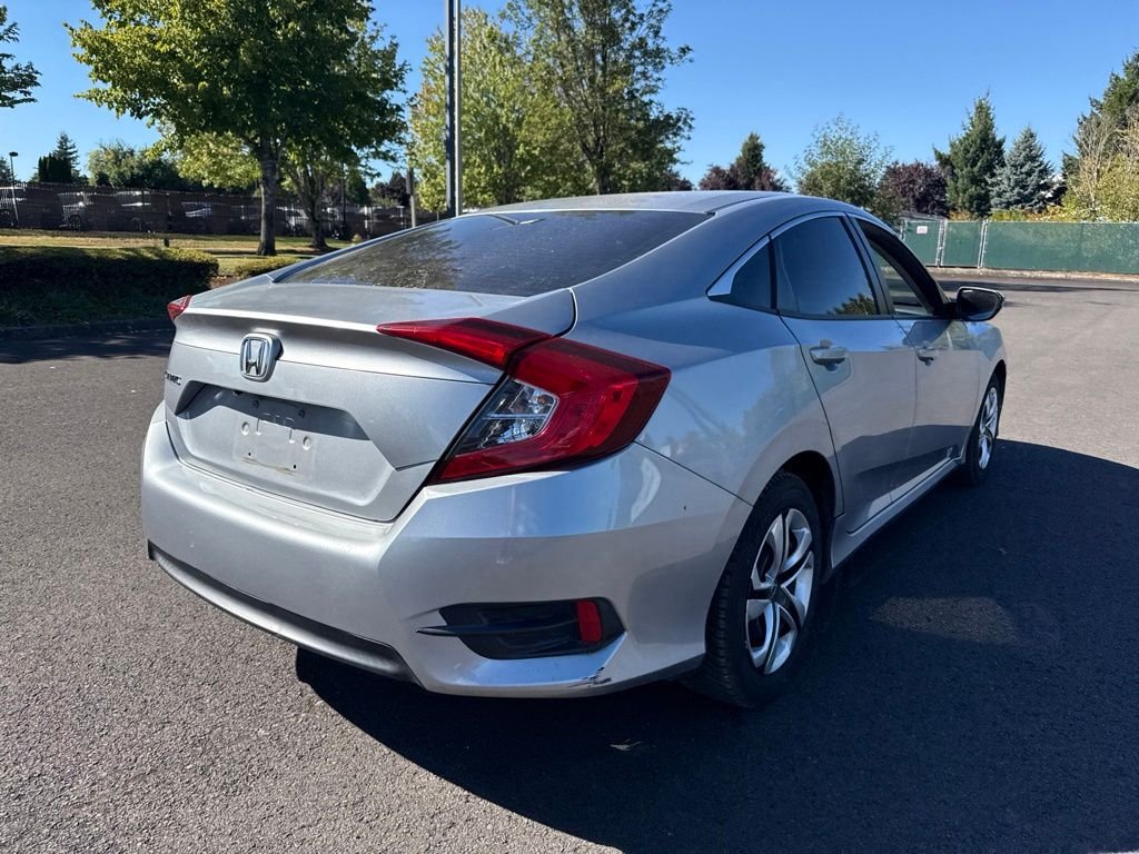 Used 2018 Lunar Silver Metallic Honda LX image 7