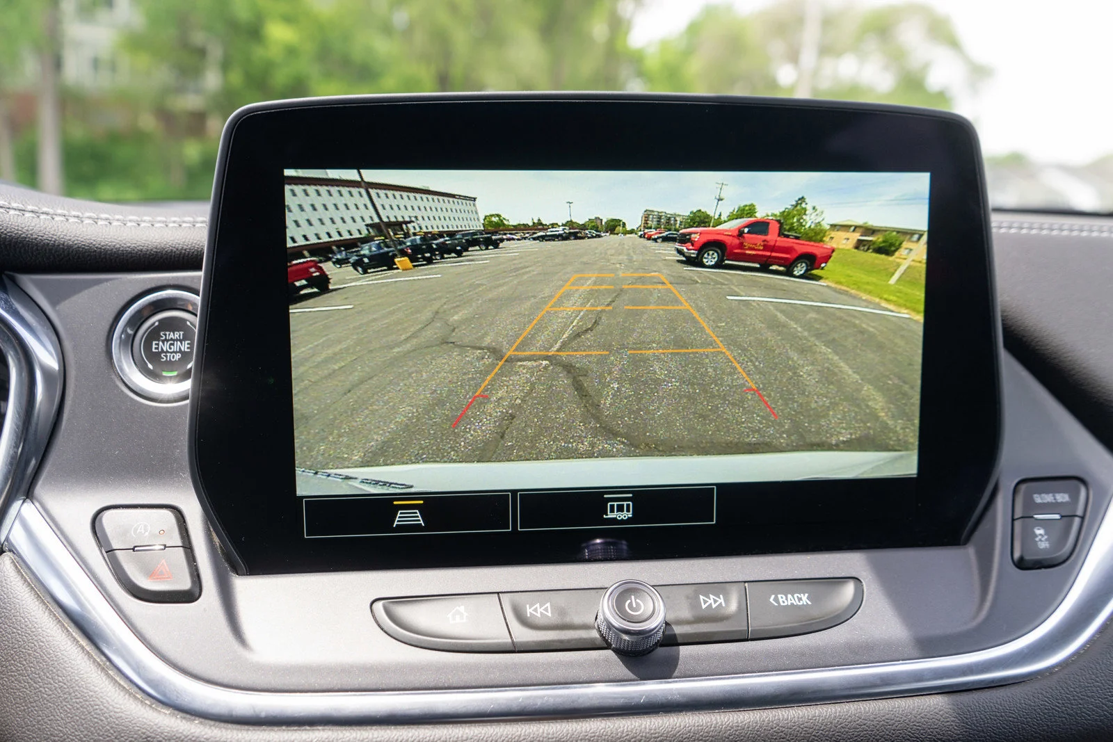 Used 2025 Summit White Chevrolet LT image 18