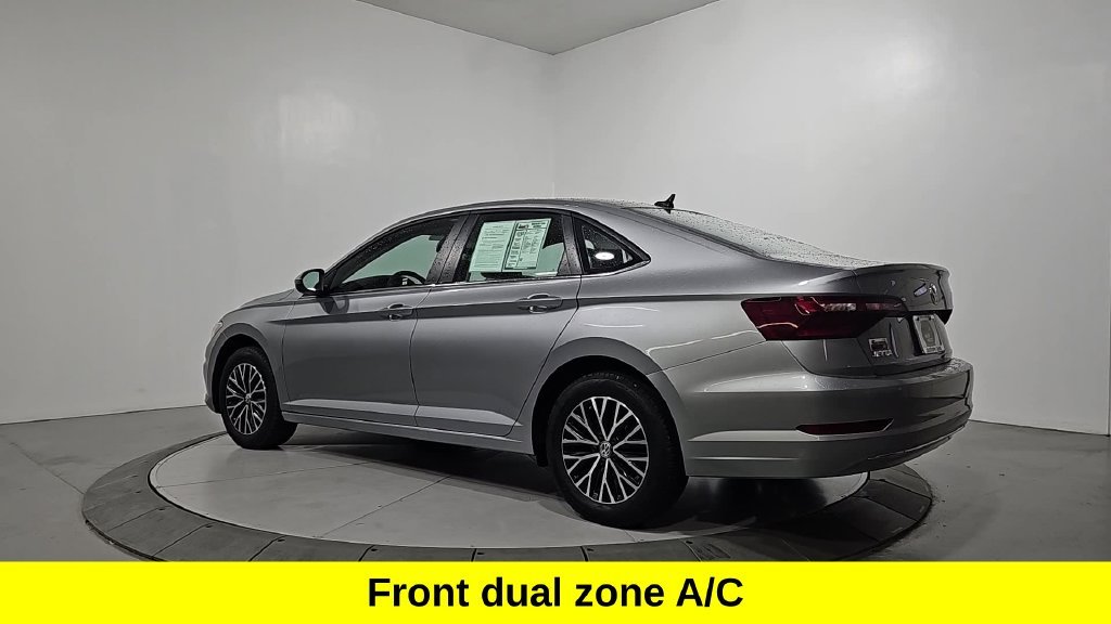Used 2021 Silver Volkswagen 1.4T SE image 3