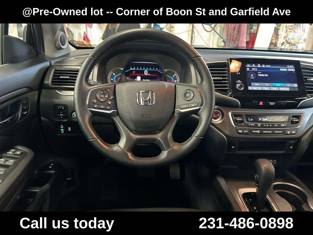 Used 2020  Honda EX-L image 16