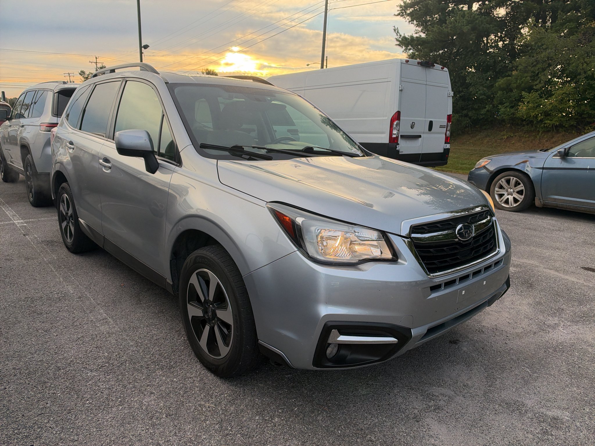 Used 2018 Ice Silver Metallic Subaru Premium image 3