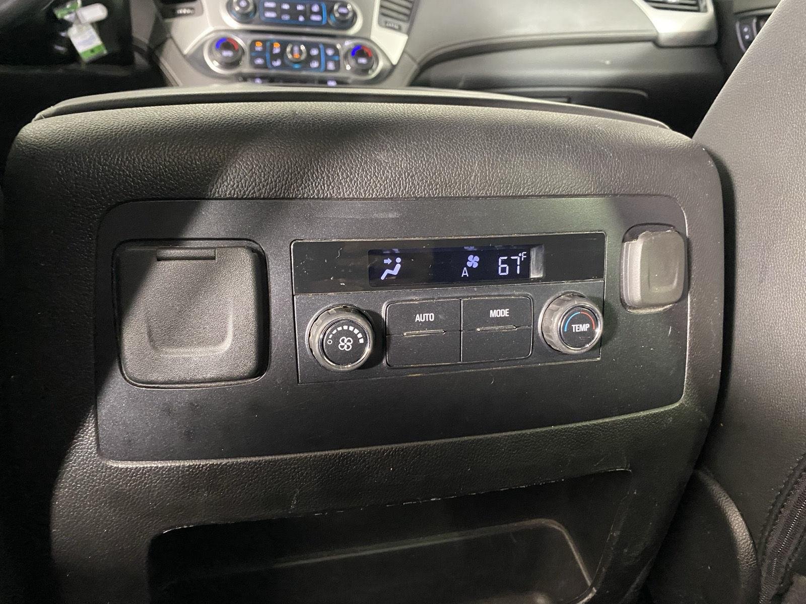 Used 2020 Silver Ice Metallic Chevrolet LT image 28