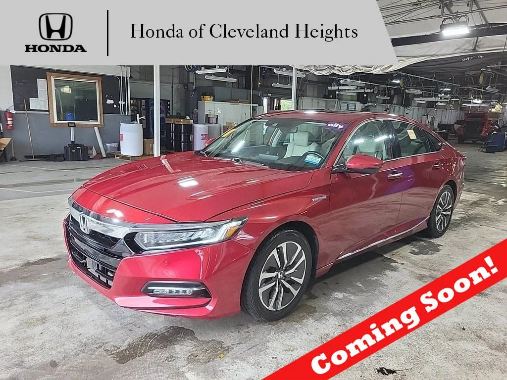 Used 2019 Radiant Red Metallic Honda Touring image 1