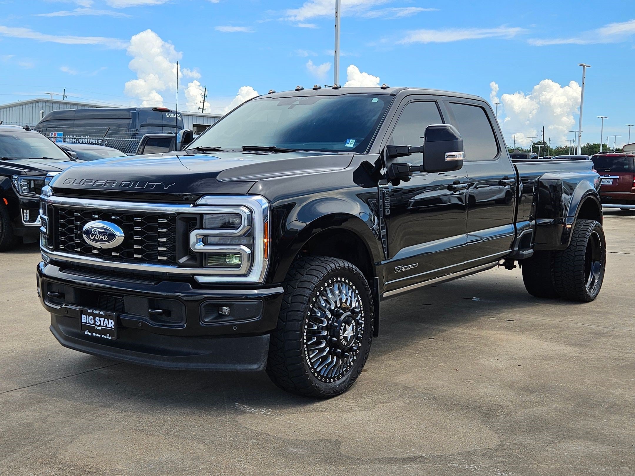 Used 2025 Agate Black Metallic Ford Platinum image 7