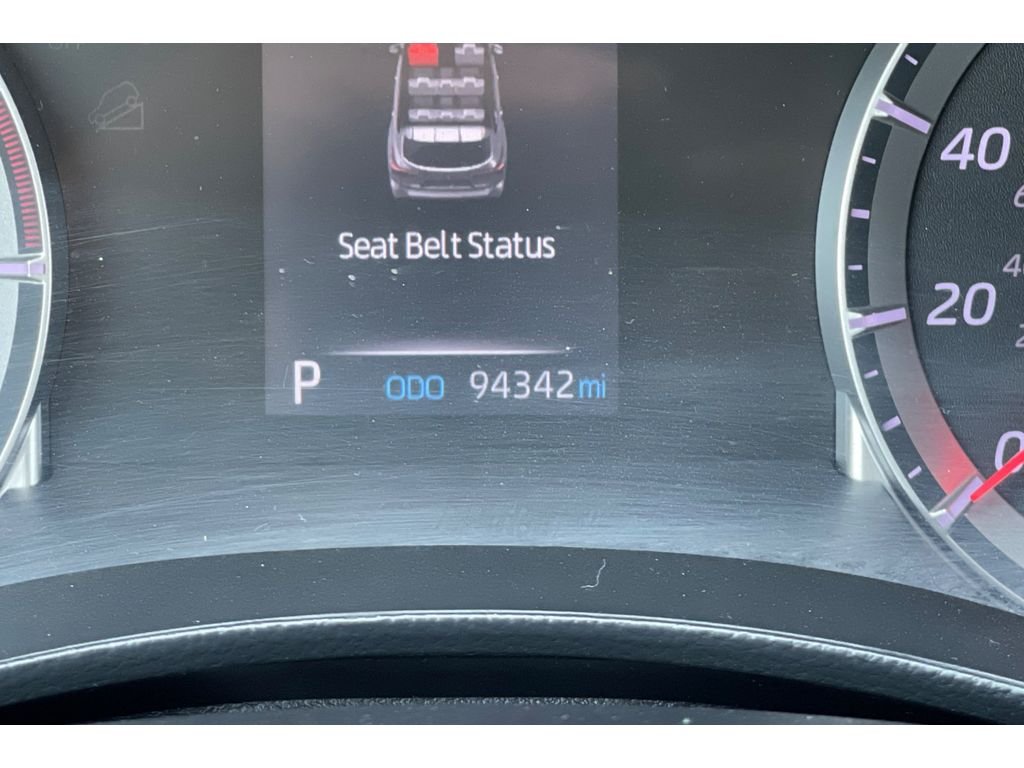 Used 2021 Celestial Silver Metallic Toyota L image 39