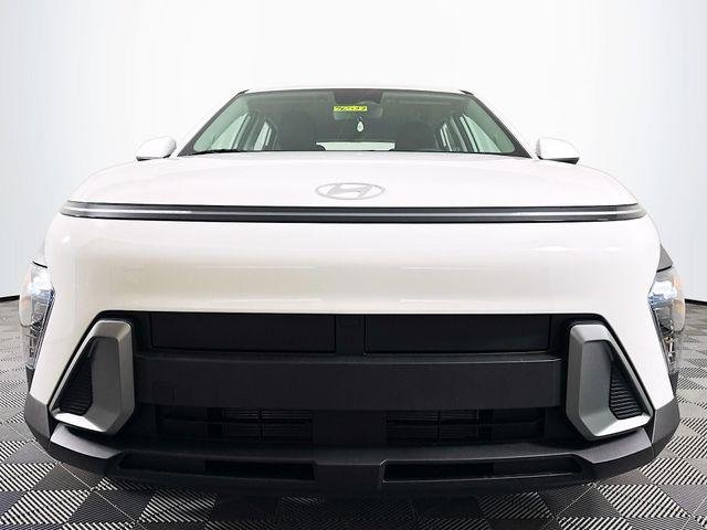 New 2026 White Hyundai SE FWD image 10