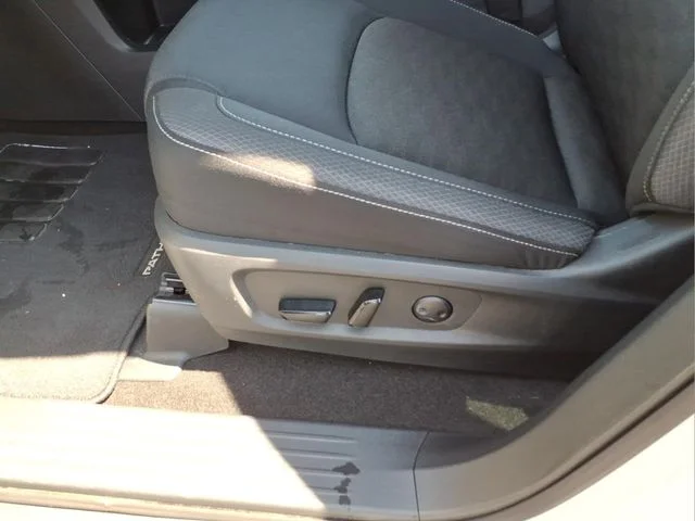 Used 2024 White Nissan SV image 21