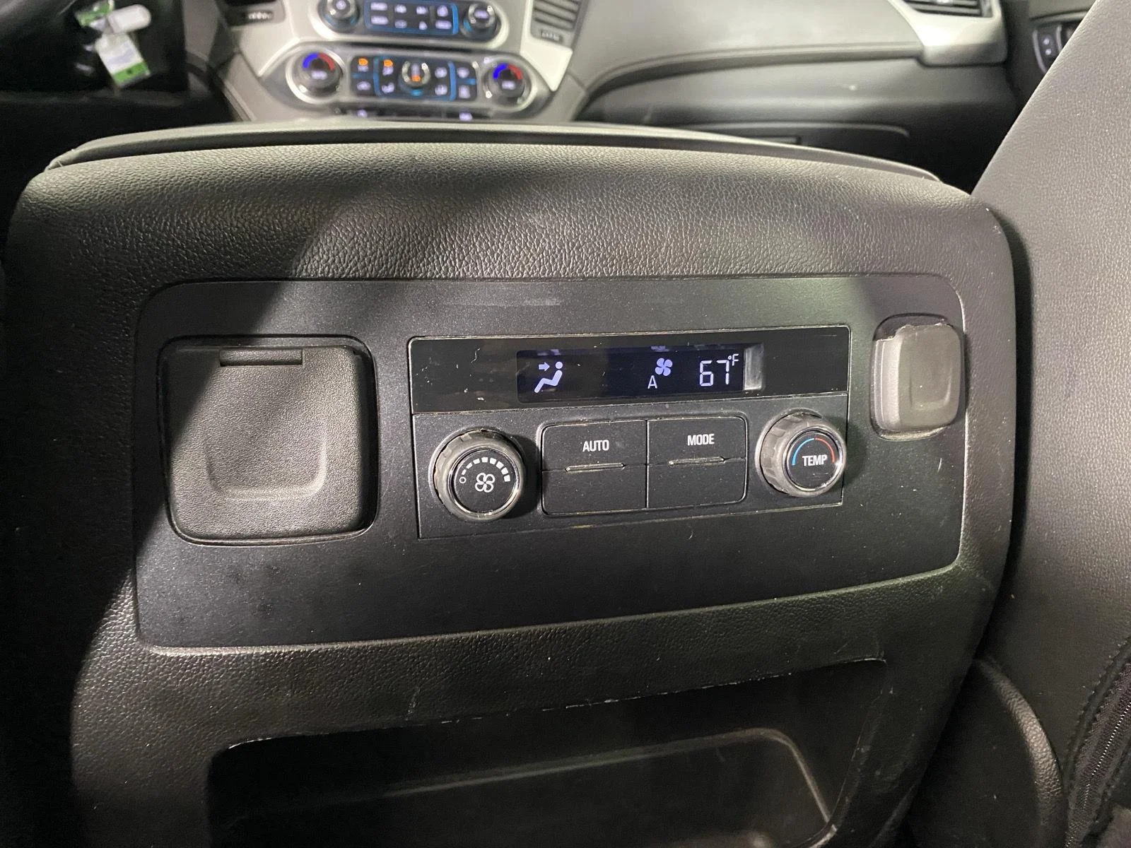 Used 2020 Silver Ice Metallic Chevrolet LT image 28