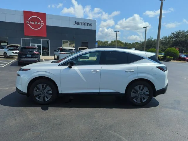 Used 2025 White Nissan SL image 11