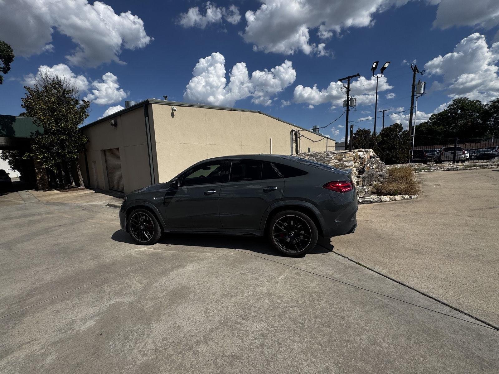 Used 2025 MANUFAKTUR Signature Silicon Grey Mercedes-Benz AMG® GLE 63 S image 2