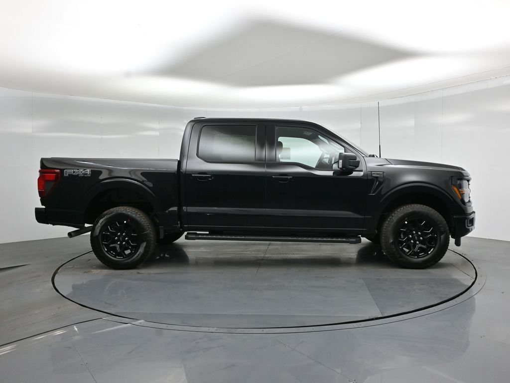 New 2026 Agate Black Metallic Ford XLT image 24