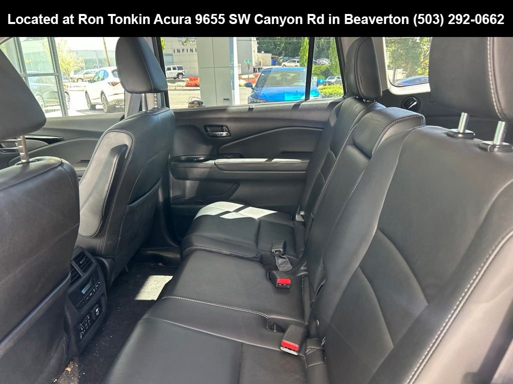 Used 2018 White Diamond Pearl Honda Touring image 11