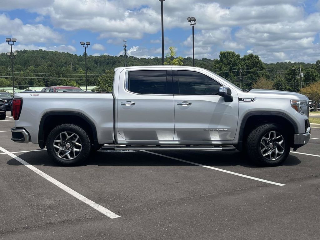 Used 2022 Silver GMC SLT image 2