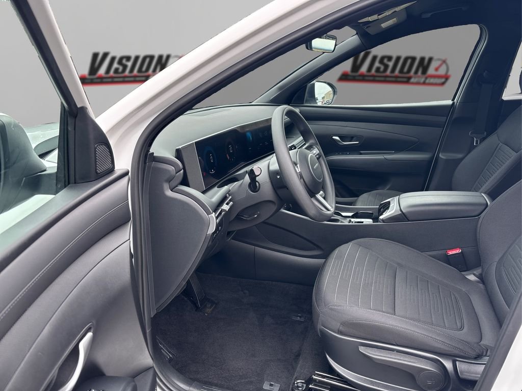 2025 Hyundai Santa Cruz SE - Photo 9