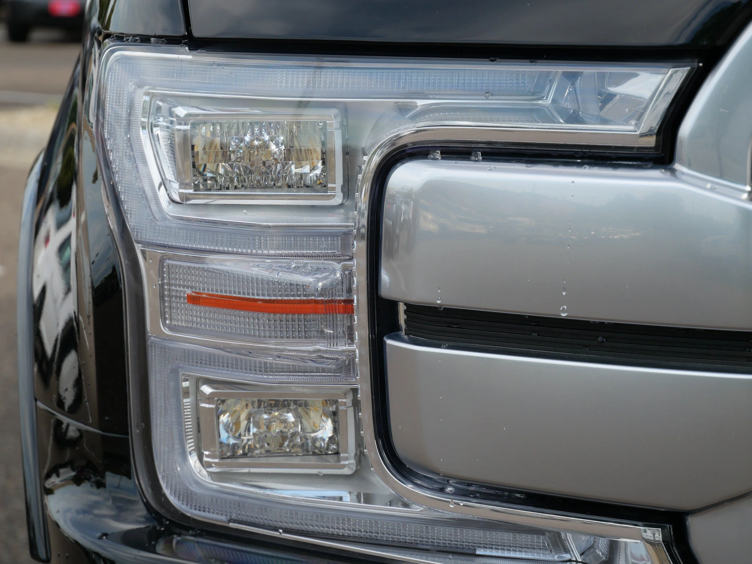 Certified Used 2018 Black Velvet Ford Platinum image 9