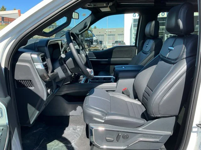 New 2026 Star White Metallic Tri-Coat Ford F-350® Platinum® image 43